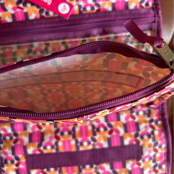 NWT ROXY TOILETRY TRAVEL BAG - Roomy & Multiple Pockets 🟣🟤🟠🟡 - Picture 8 of 8
